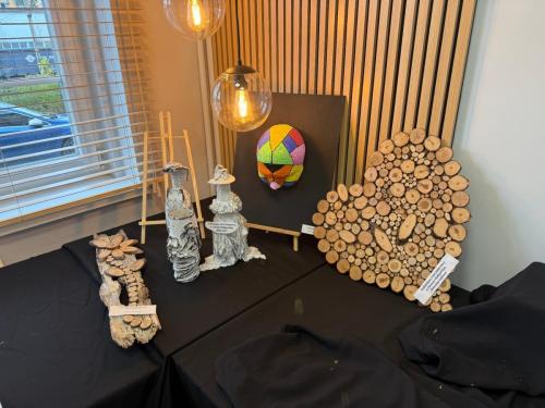 e27c8041-83ff-47c7-9055-f774a1c065bf